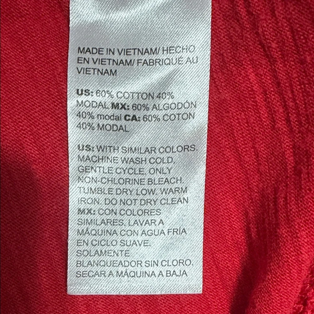 Chico's The Ultimate Red Tee Shirt Women's Tunic, V-Neck, 3/4 Sleeve, Size Large - Picture 5 of 9